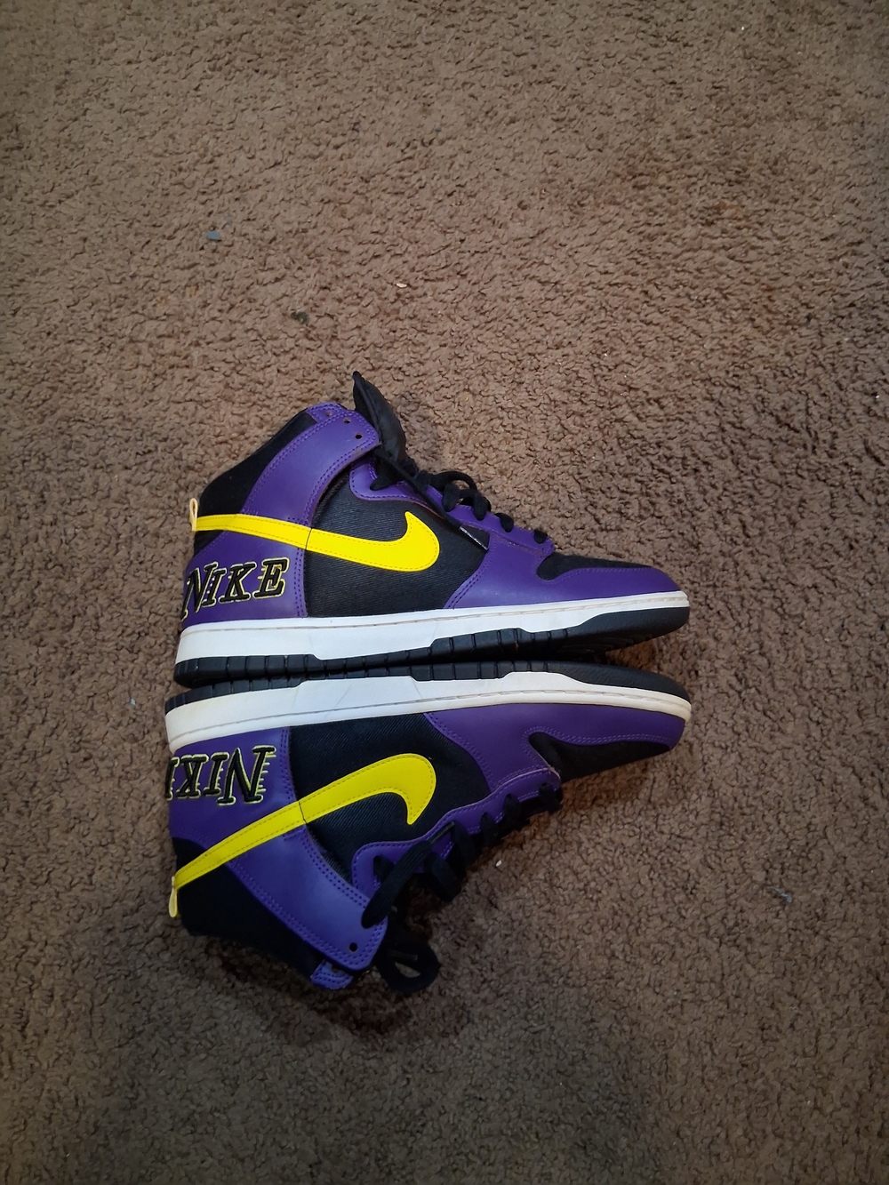 Nike Kids' High-Top Sneakers in Purple/Yellow